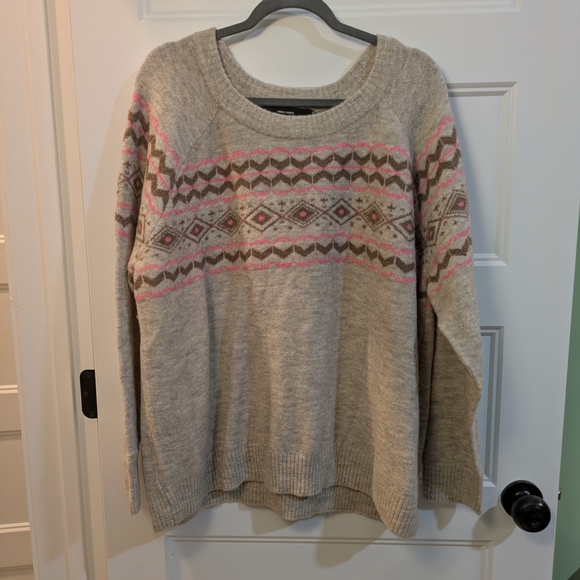 Vero Moda Sweaters - New with tags! Vero Moda Fair Isle Sweater - Bro6 and Pink